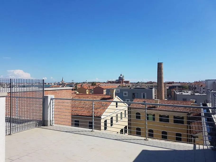 Romantic Loft In Venezia
